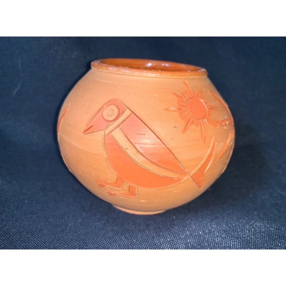 Hand Carved Terra Cotta Sgraffito Bud Vase Tropical Folk Art Bird Fish 3 inch